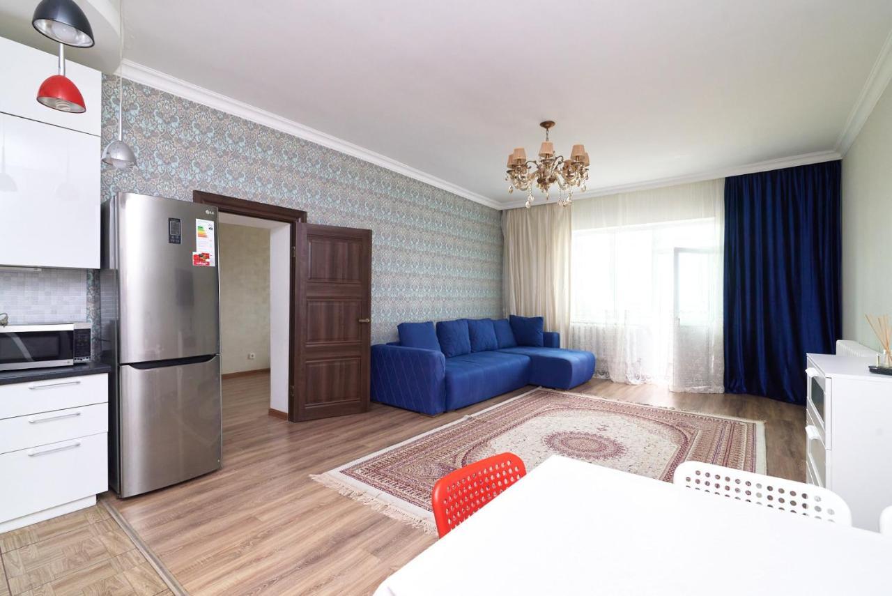 Квартира В Самом Центре Столицы Казахстана Apartment Astana Luaran gambar