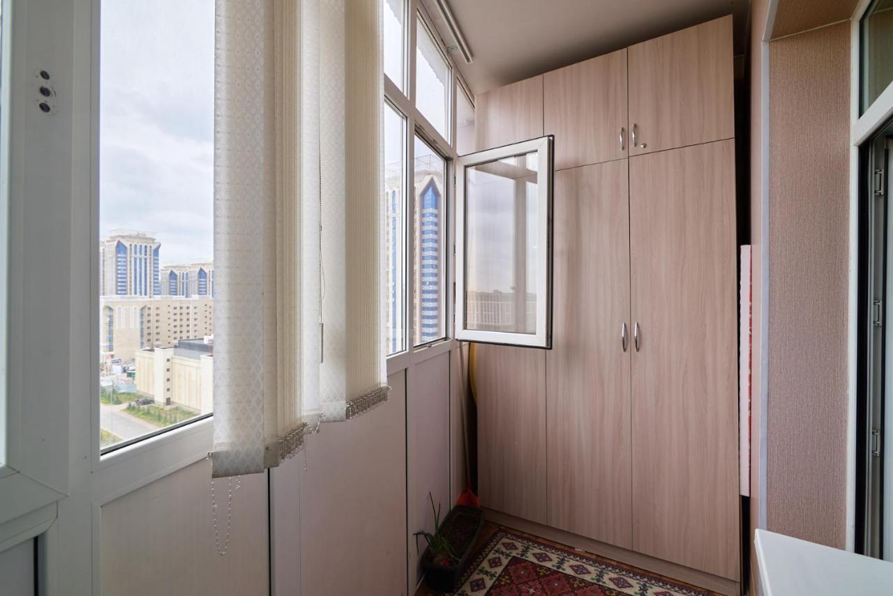 Квартира В Самом Центре Столицы Казахстана Apartment Astana Luaran gambar